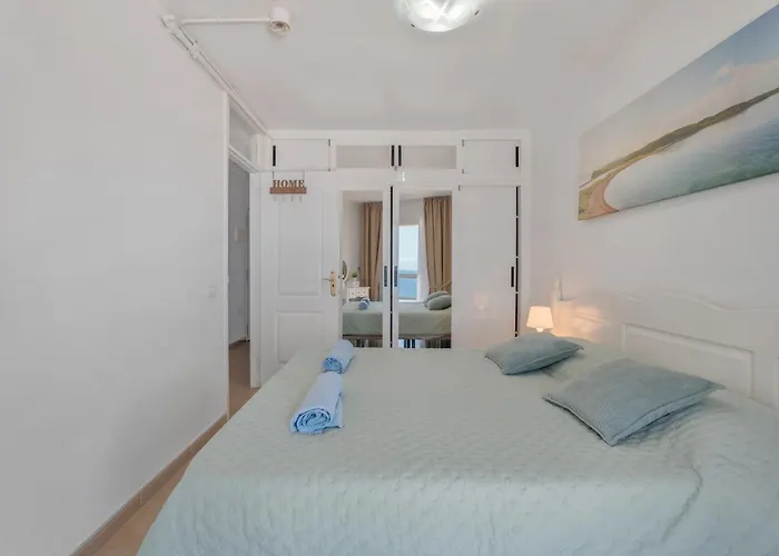 Apartman Amazing View Over The Ocean Y