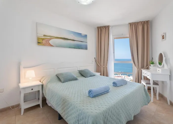 Amazing View Over The Ocean Y