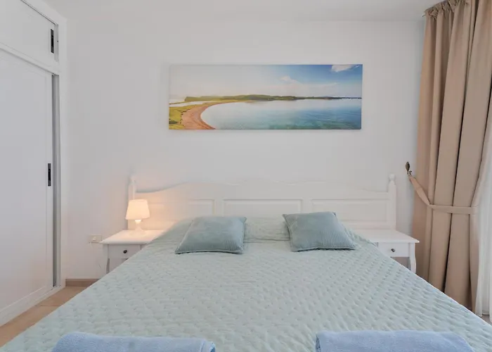 Amazing View Over The Ocean Y